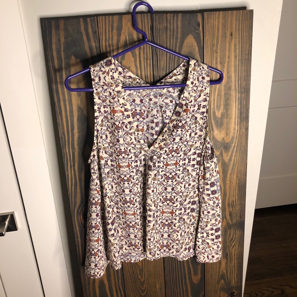 Dainty Hooligan tank top